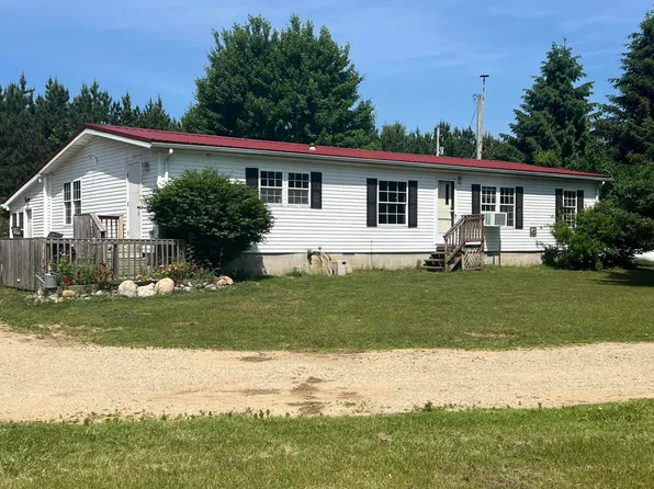 6582 S Garlock Rd, Carson City, MI 48811