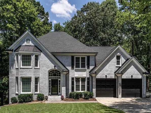 104 Warley Cir, Cary, NC 27513