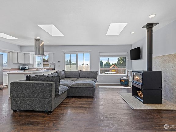 4th image of 1162 Lockwood Drive
