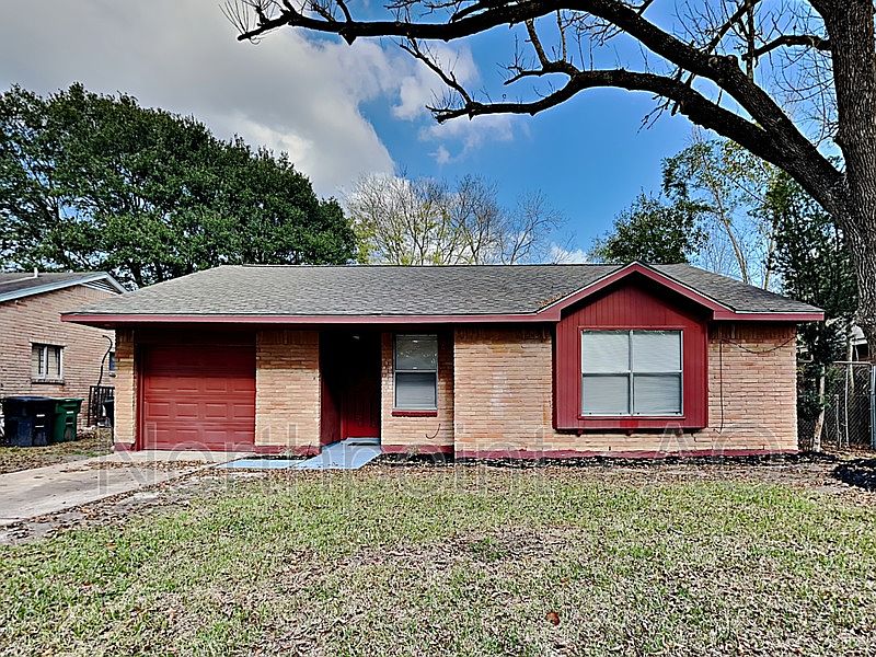 1st image of 6431 Sandy Oaks Dr