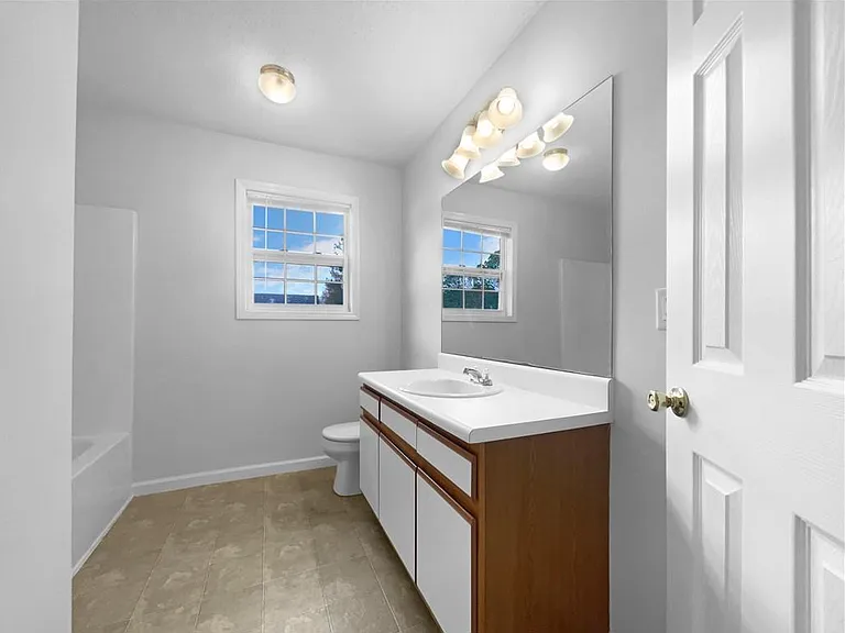 392 River Trace Dr — Photo 10