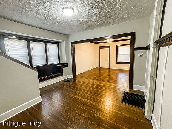 5th image of 327-329 W 28th St