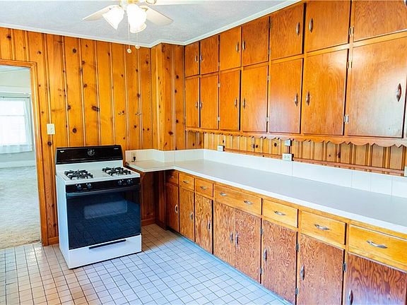 5th image of 4549 Copley Rd