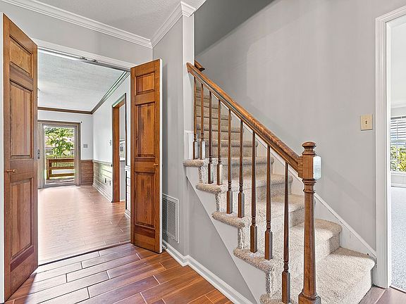 4th image of 126 Gardenville Dr