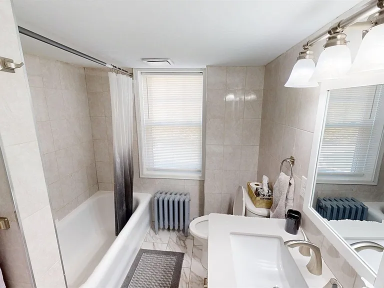 266 Webster St — Photo 28