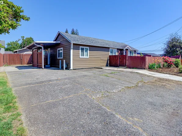 214 39th St, Washougal, WA 98671