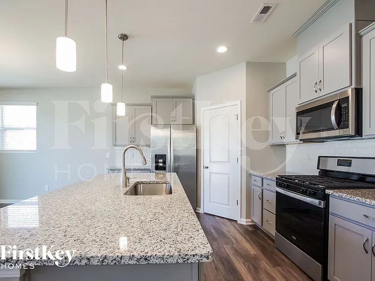 15025 Cordelia Dr — Photo 9