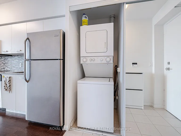 832 Bay St #3307 — Photo 23