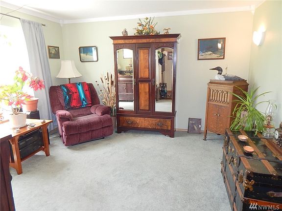 4th image of 21210 94th Avenue Ct E