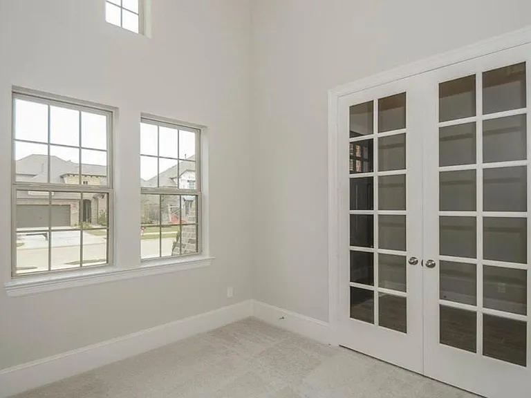 9114 Corella Ln — Photo 8