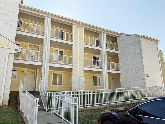 3rd image of 1412 Northlake Dr