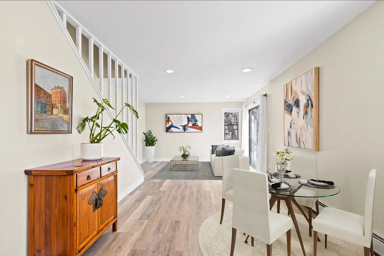 2 bed, 925 sqft, $2,810 — Photo 4