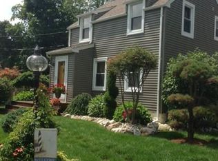 17 Greystone Ave, West Springfield, MA 01089