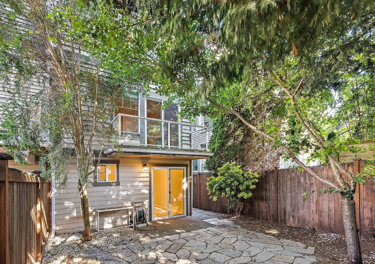 Spacious Greenwood Townhome - New Paint, Carpet and Water Heater!! — Photo 2