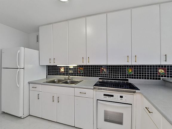 3rd image of 505 N Lake Shore Dr APT 1908