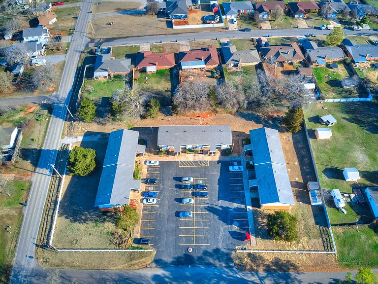 801 Cartwright Dr — Photo 8