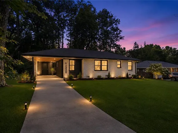1979 Creekside Ct, Decatur, GA 30032