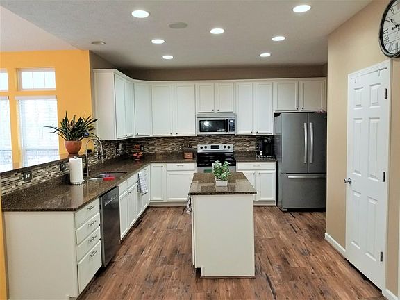 5th image of 5186 Parkvalley Ct