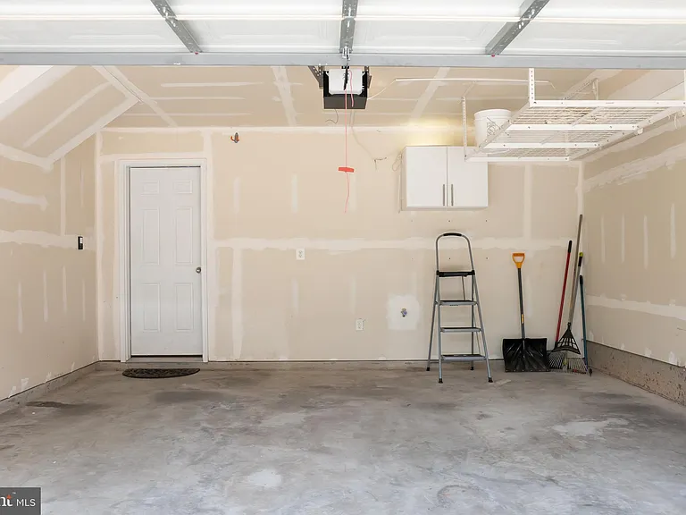726 Millhouse Dr — Photo 17