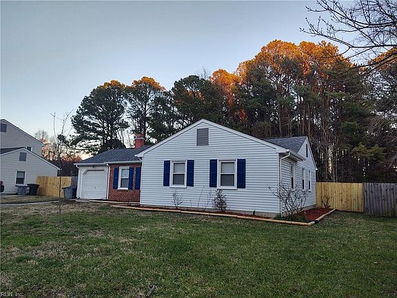 2nd image of 208 Eastlawn Dr