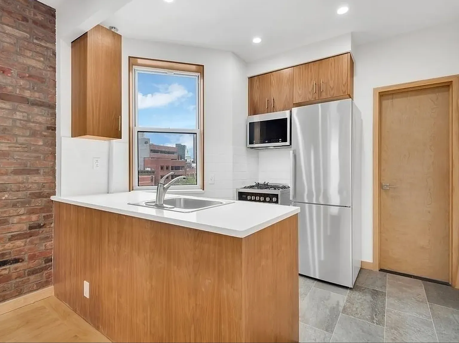 75 Baxter Street — Photo 1