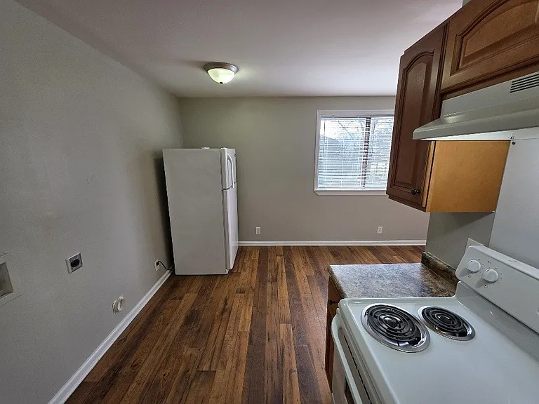 800 Anderson Ln #A7 — Photo 6