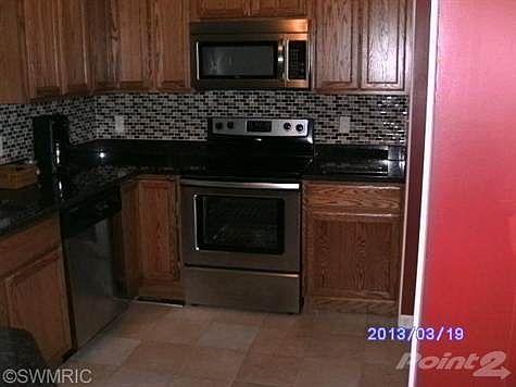 4th image of 2727 S Lakeshore Dr APT H-31