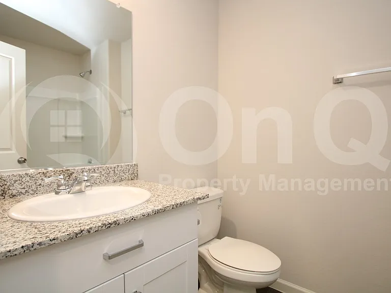 3750 N San Carlos Dr — Photo 14