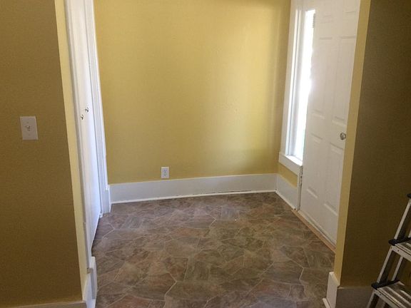 2nd image of 408 S Ely St #A