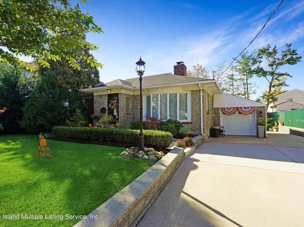 142 Clarke Ave, Staten Island, NY 10306