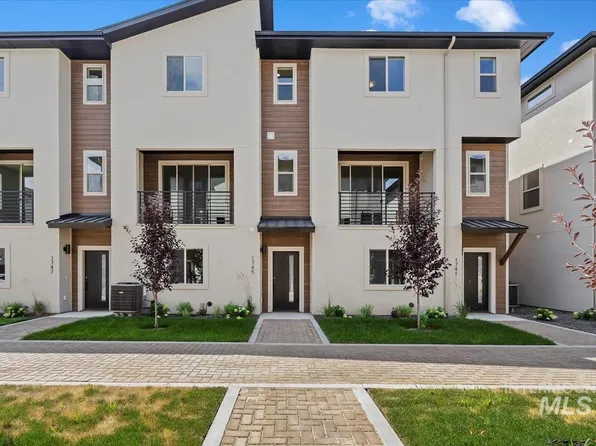 1703 S Rock View Ln, Boise, ID 83705