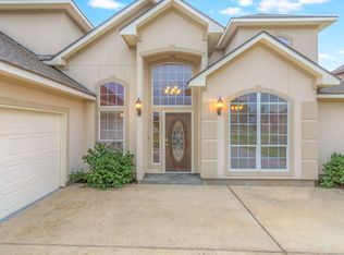 11592 Grandview Dr, Montgomery, TX 77356
