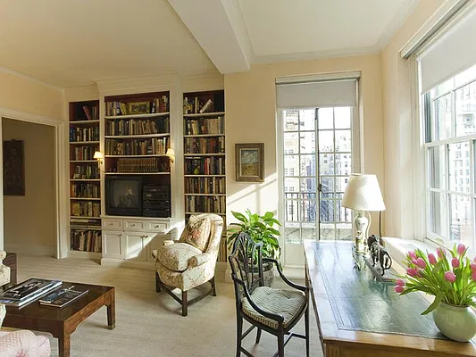 Sold by Sotheby's International Realty | media 12
