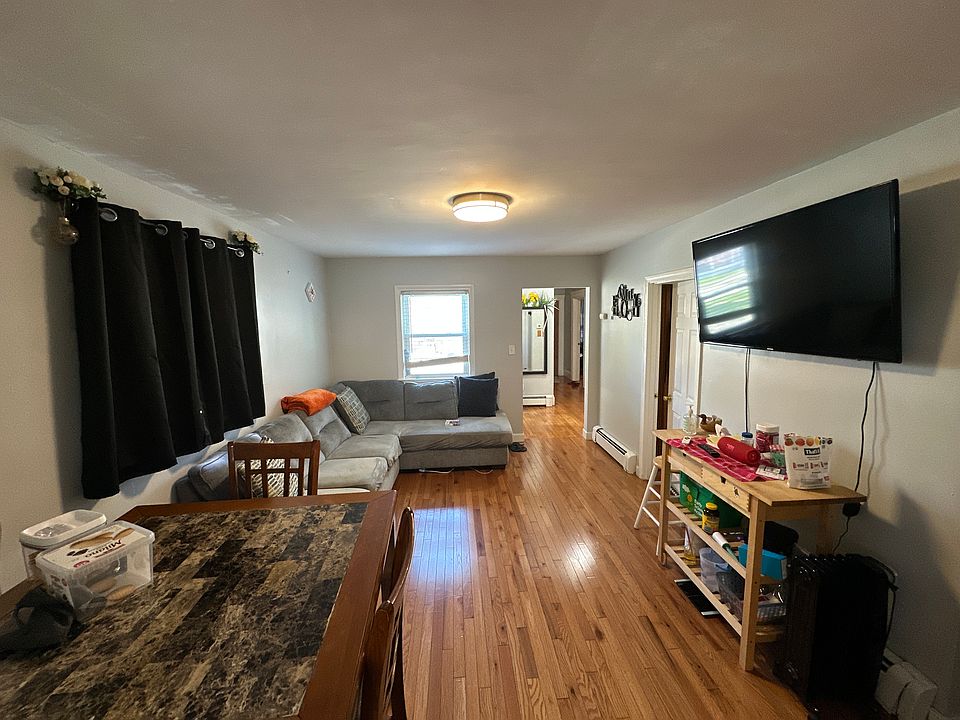 1st image of 154-156 Vine St #1
