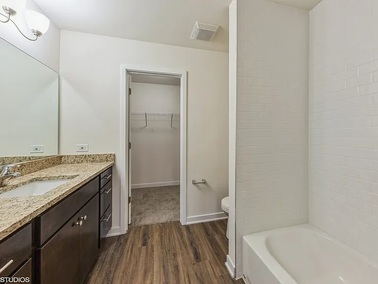 31 Olympus Dr — Photo 8