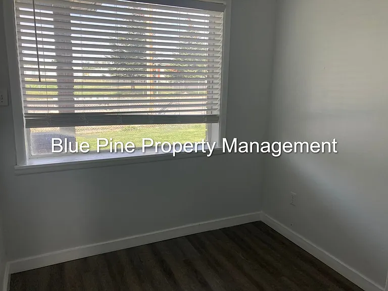 3354 E Iona Rd #5 — Photo 5