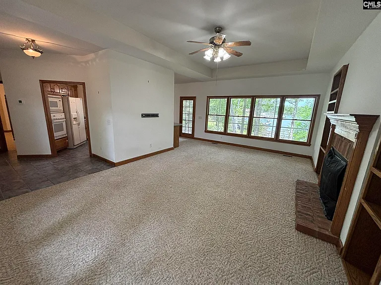 527 Superior Cir — Photo 9