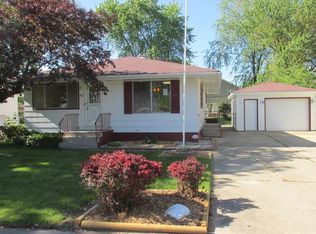 914 Wilson Ct, Zion, IL 60099