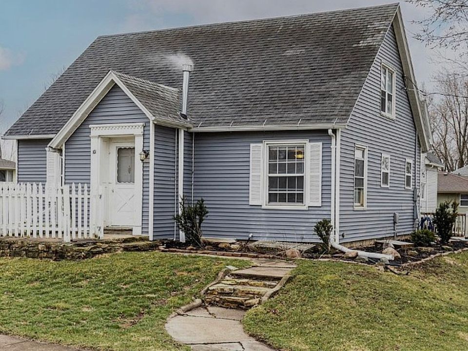 101 Main St, Lowden, IA 52255 MLS 2306529 Zillow