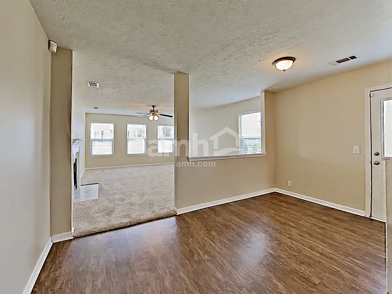 5507 Middlebury Dr — Photo 7