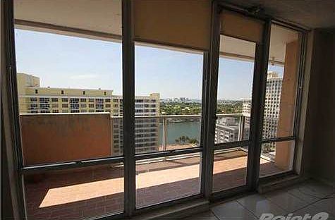 3rd image of 5601 Collins Ave APT 1715