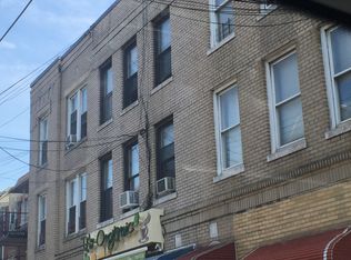 2352 31st Ave, Astoria, NY 11106