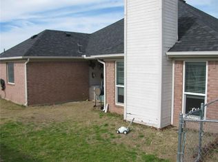 614 Roundabout Dr, Midlothian, TX 76065