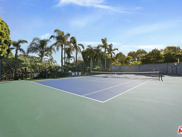29225 Cliffside Dr — Photo 31