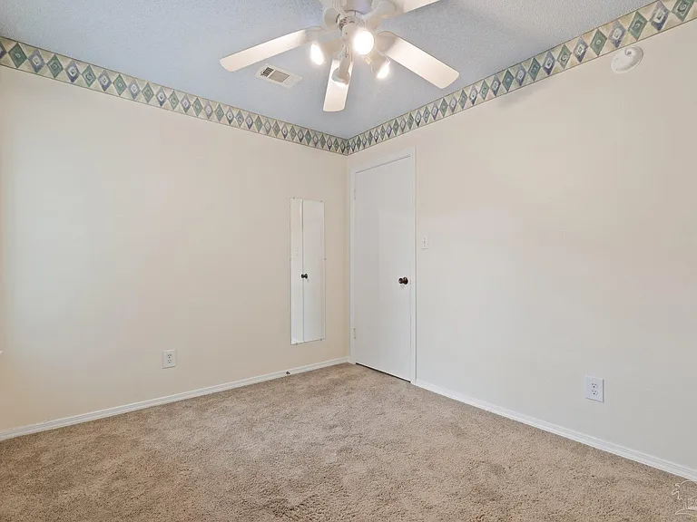 3023 Cedarwood Village Ln — Photo 38