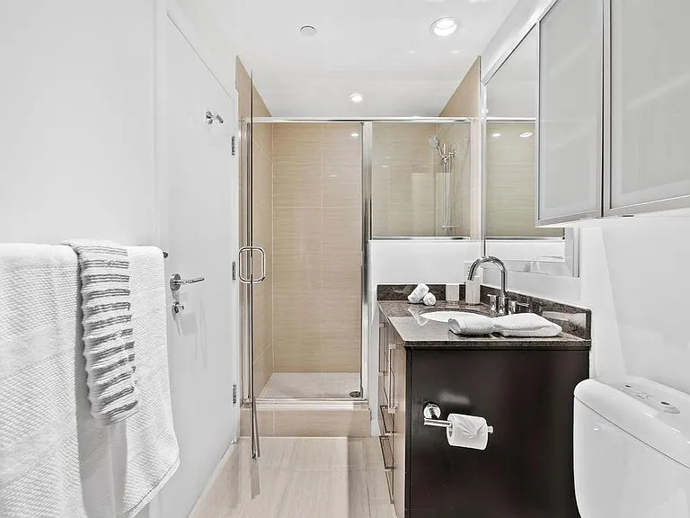 638 Beach Cres #Townhouse 105 — Photo 25