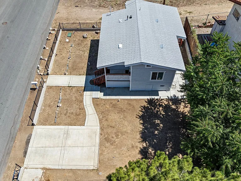 206 Townsend St — Photo 22