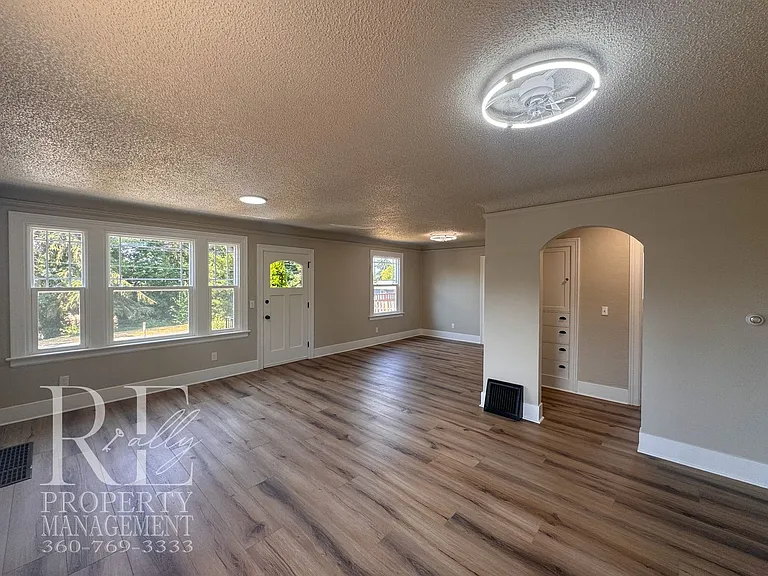 1005 Sidney Ave — Photo 8