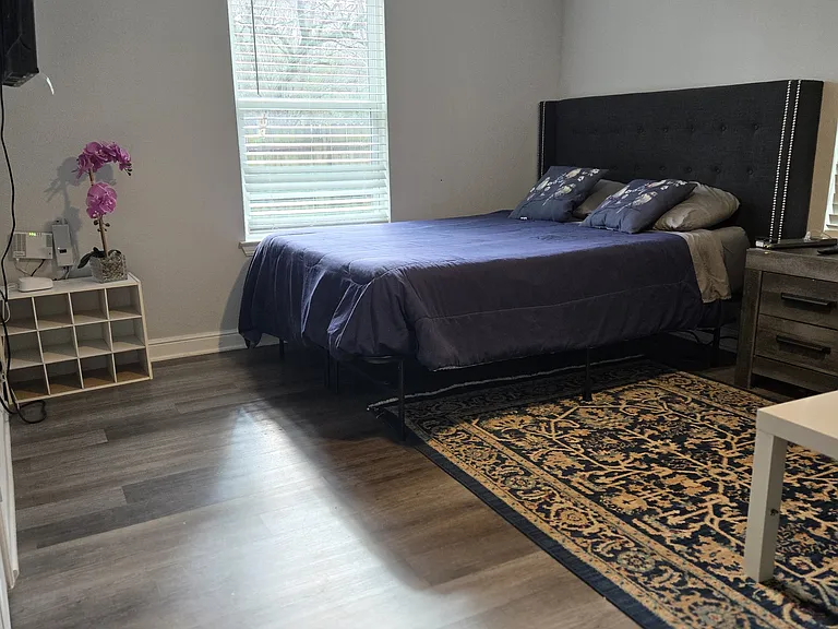 1313 Bridges St — Photo 3