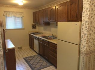 532 Miller Ave, Rochester, MI 48307